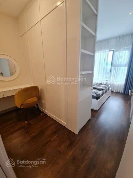 Bán căn hộ viva riverside 2pn  2wc  83m22tỷ330