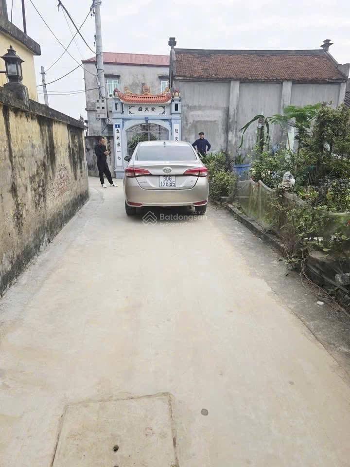 Hàng f0 mới toanh quế sơn  tân ước cách đường tỉnh 429 chỉ 300m. ngõ xe morning vào đất