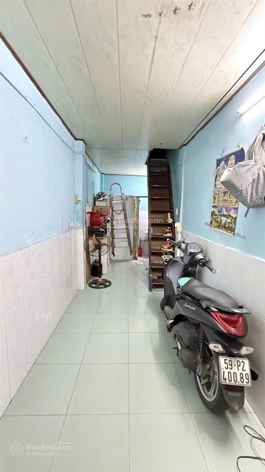 14m2  chưa đến 2 tỷ nhà lạc long quân gần chợ tân bình