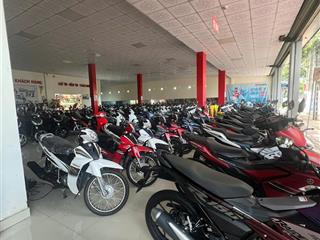 Chính chủ cần bán nguyên cửa hàng xe và nhà riêng  0906 783 ***