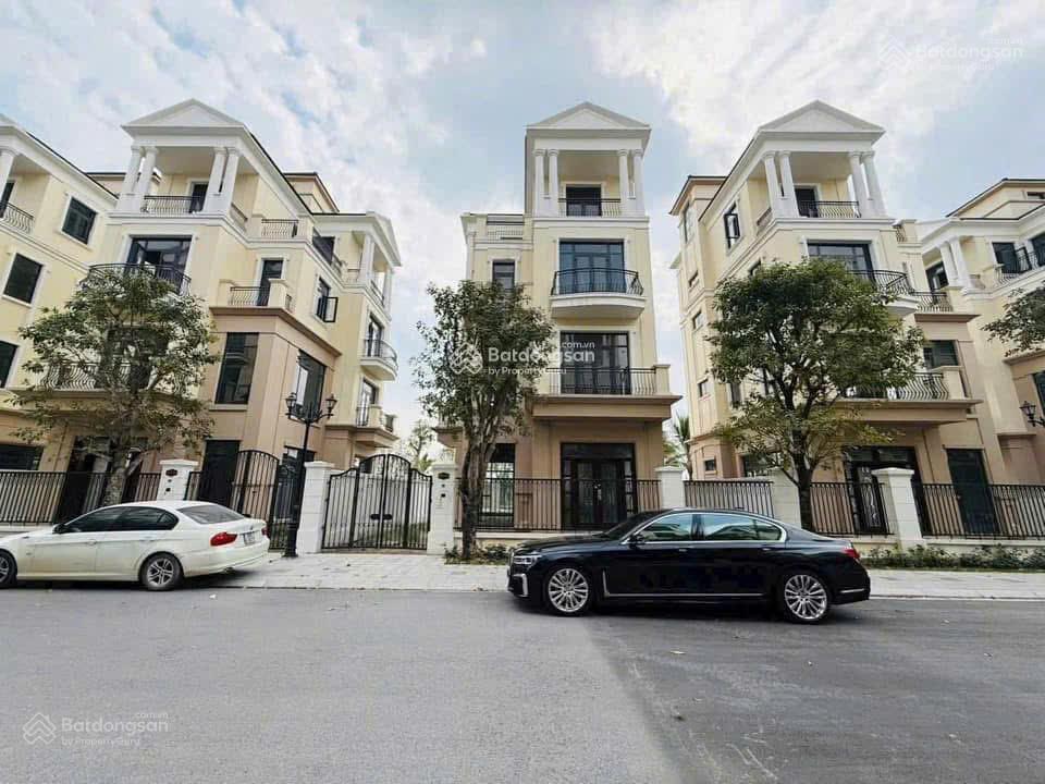 Bán gấp biệt thự đơn lập đảo dừa 180m2 giá 28,2 tỷ view trực diện sông. mà chỉ 140tr/m2