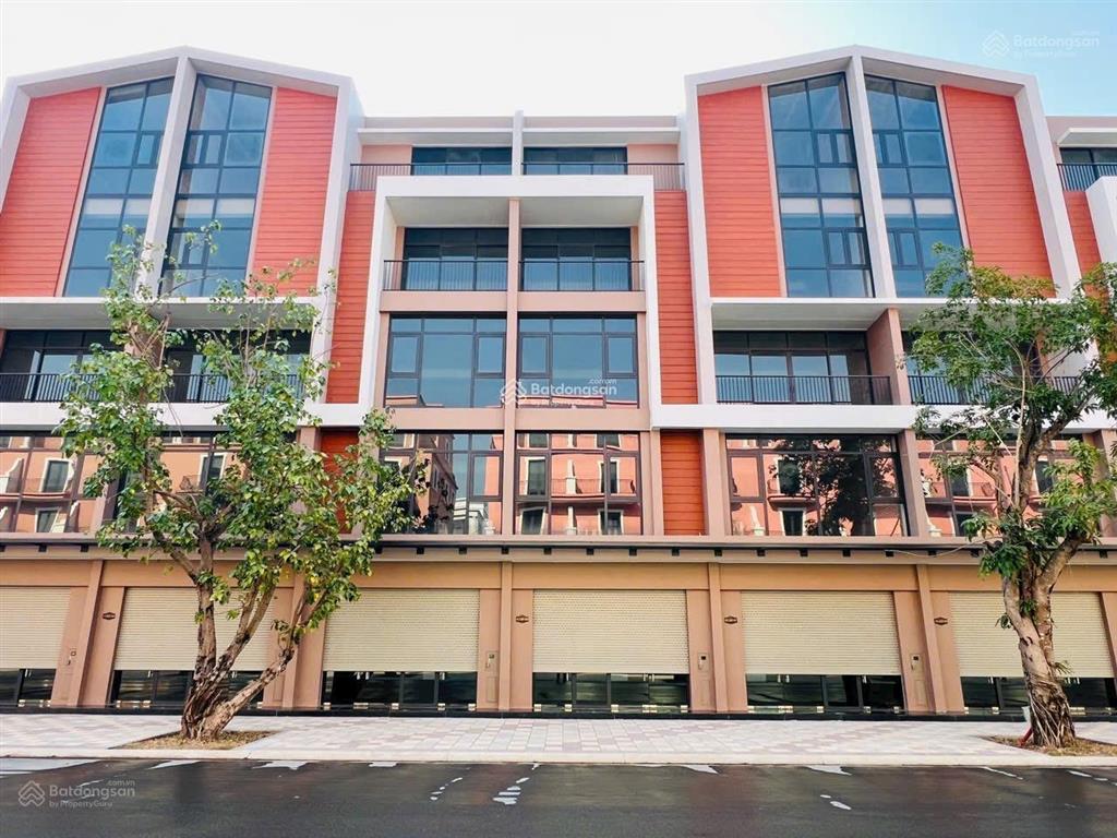 Cắt lỗ shophouse 70m2 đường đại lộ hừng đông 25m chỉ 11,2 tỷ giá rẻ nhất vin ocean park 3