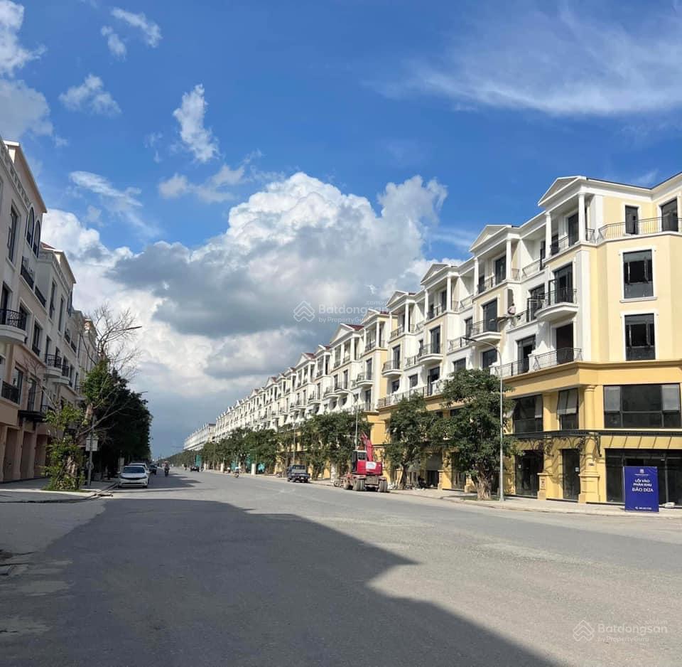 Cắt lỗ gấp shophouse đường đại dương 80m2, sẵn sổ đỏ, giá chỉ 11,9 tỷ bán nhanh