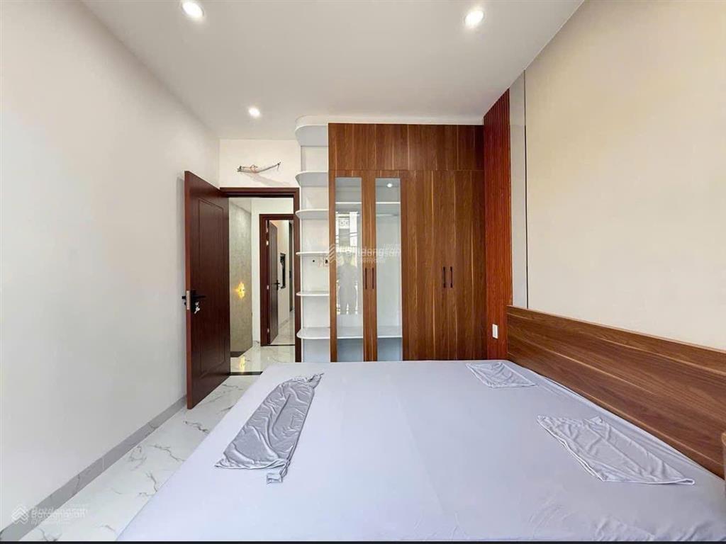 Bán nhà sổ riêng sẵn hợp đồng thuê 11tr/tháng đường thạnh lộc 8, q12, 47,9m2