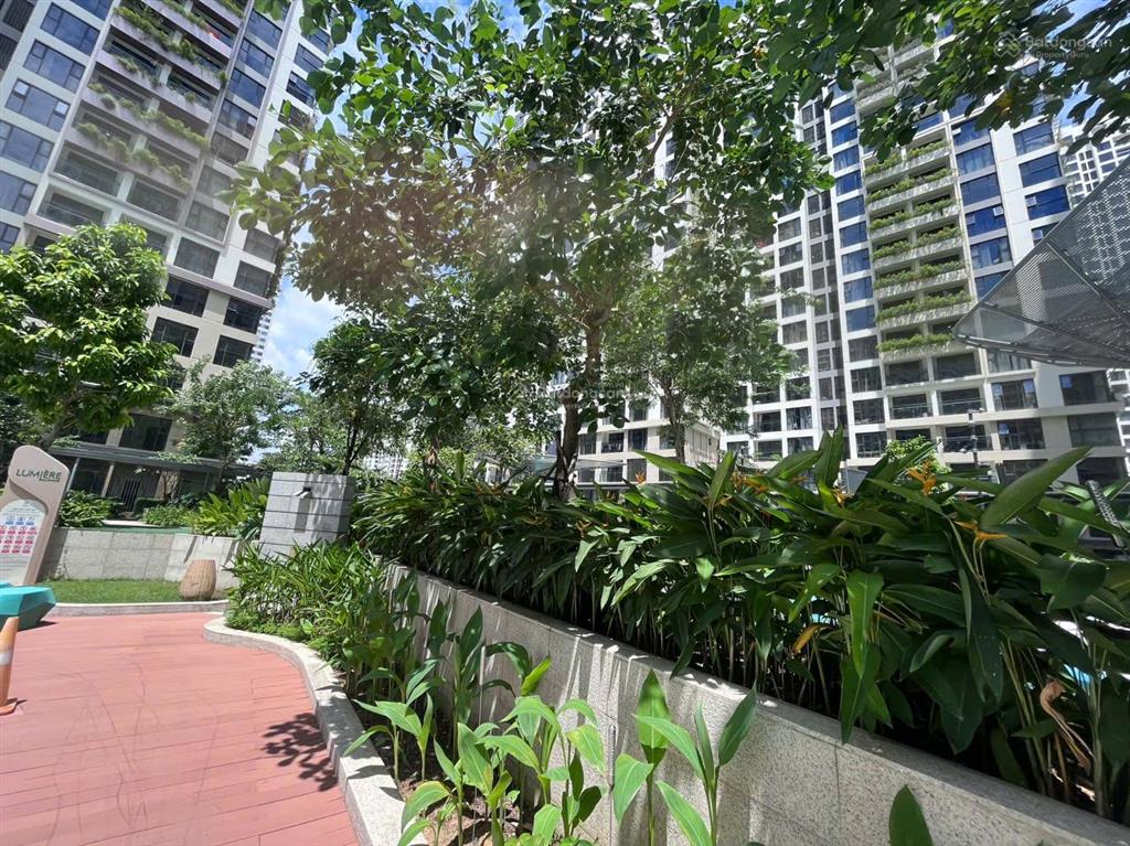 2pn, tòa a lumiere boulevard  giá chỉ 4.350 tỷ all in, view thoáng sân thể thao  căn góc