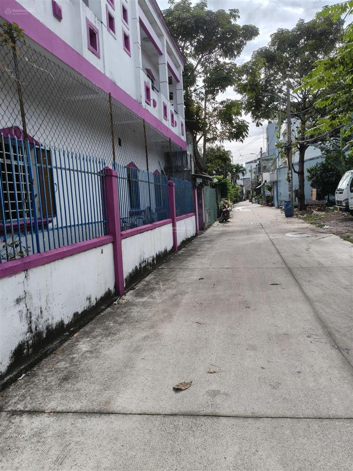 Bán lô đất thổ cư sổ hồng riêng gần ngã ba bầu hóc môn