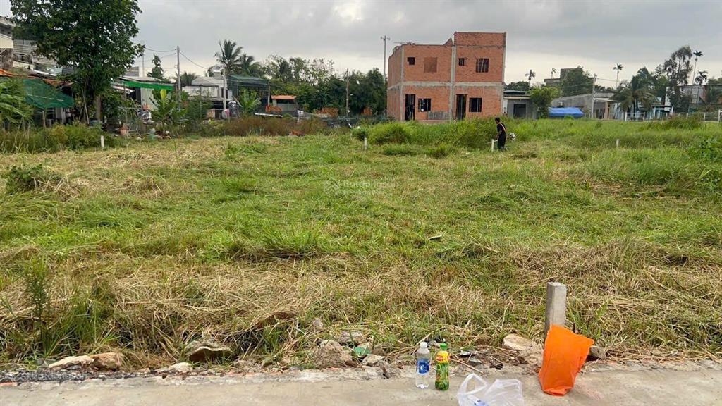 Gấp gấp cần bán lô đất full thổ cư xây dựng hoàng công cách đường hà duy phiên 100 m