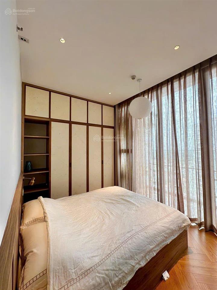 Chủ nhà định cư nước ngoài cần bán căn penthouse the antonia 291m2, 3pn, 4 wc, giá 52,5 tỷ bao hết
