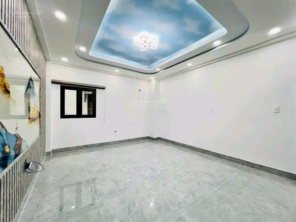 Bán nhà đường cây điệp  q1, 75m2 có gara ôtô, đang cho thuê, gần trường đinh tiên hoàng