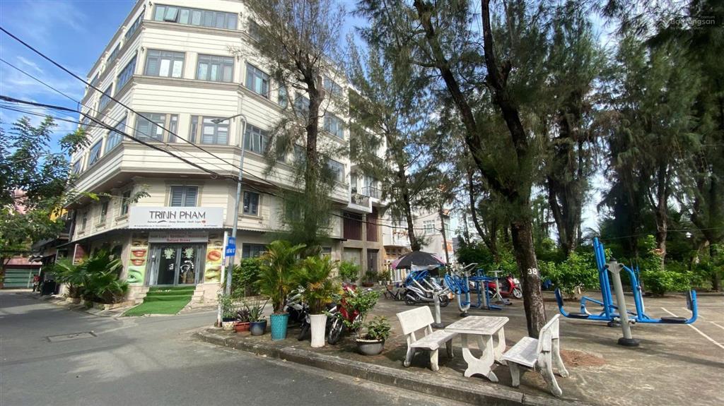 Bán tòa nhà chdv tại đường 40, tân phong, q7, hcm chỉ với giá siêu hời, căn góc 180m2