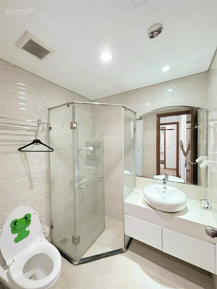Chính chủ bán gấp 3 phòng ngủ park 10 giá 12 tỷ, để lại toàn bộ nội thất.  0868 657 ***