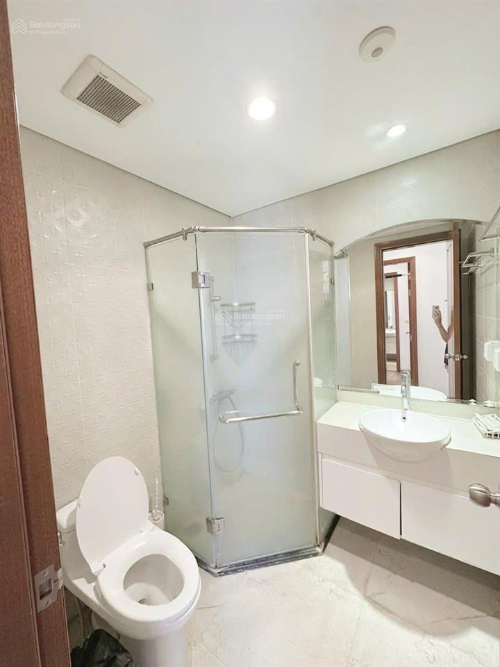 Chính chủ bán gấp 3 phòng ngủ park 10 giá 12 tỷ, để lại toàn bộ nội thất.  0868 657 ***