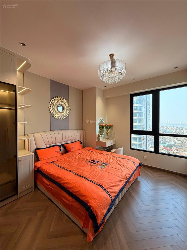 Bán gấp chính chủ 3n 110m2 sẵn slot ô tô toà t5 times city. giá 13 tỷ thương lượng sâu 0868 657 ***