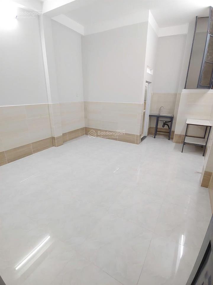 Nhà khai thác dòng tiền 45 triệu/tháng, hẻm xe hơi, chỉ nhỉnh 8,9 tỷ