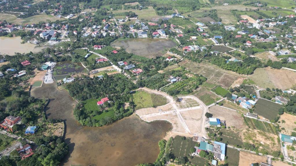 Đất nền s= 64,4 m2 tại phú thành, lạc thủy. vị trí đẹp tiếp giáp với sỏi resort, utopia resort