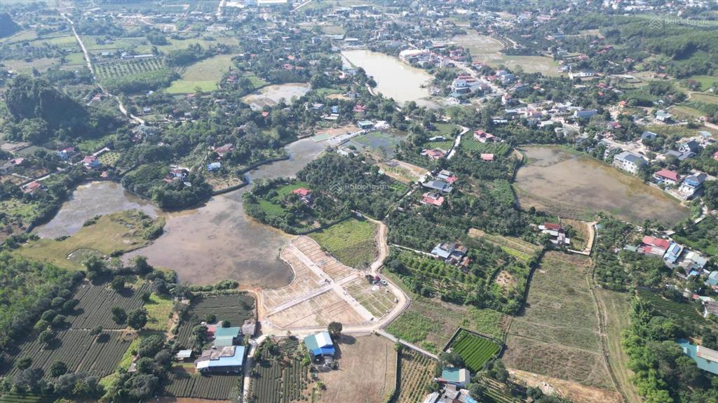 Đất nền s= 64,4 m2 tại phú thành, lạc thủy. vị trí đẹp tiếp giáp với sỏi resort, utopia resort