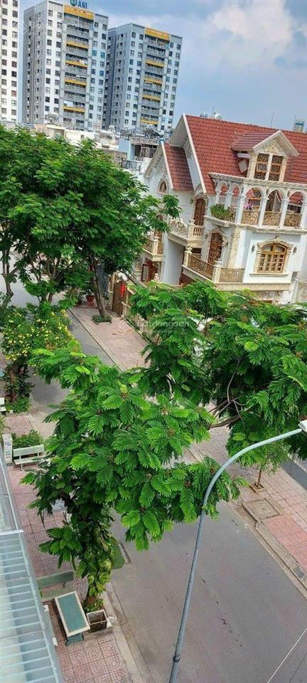 Chính chủ gửi bán đất khu vip, trục chính vào osimi, mặt tiền đường 12m, giá chỉ 8.5 tỉ ạ ^^