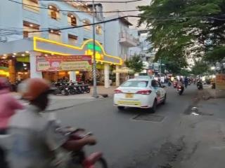 Bán nhà siêu rộng hxh thông sát mặt tiền bùi minh trực 130m2 ngang 5.5m chỉ 9 tỷ chút xíu