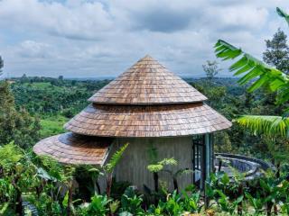 Nhà homestay (săn mây) sổ đỏ sang tên liền. lâm đồng cách tp bảo lộc 6p đi xe