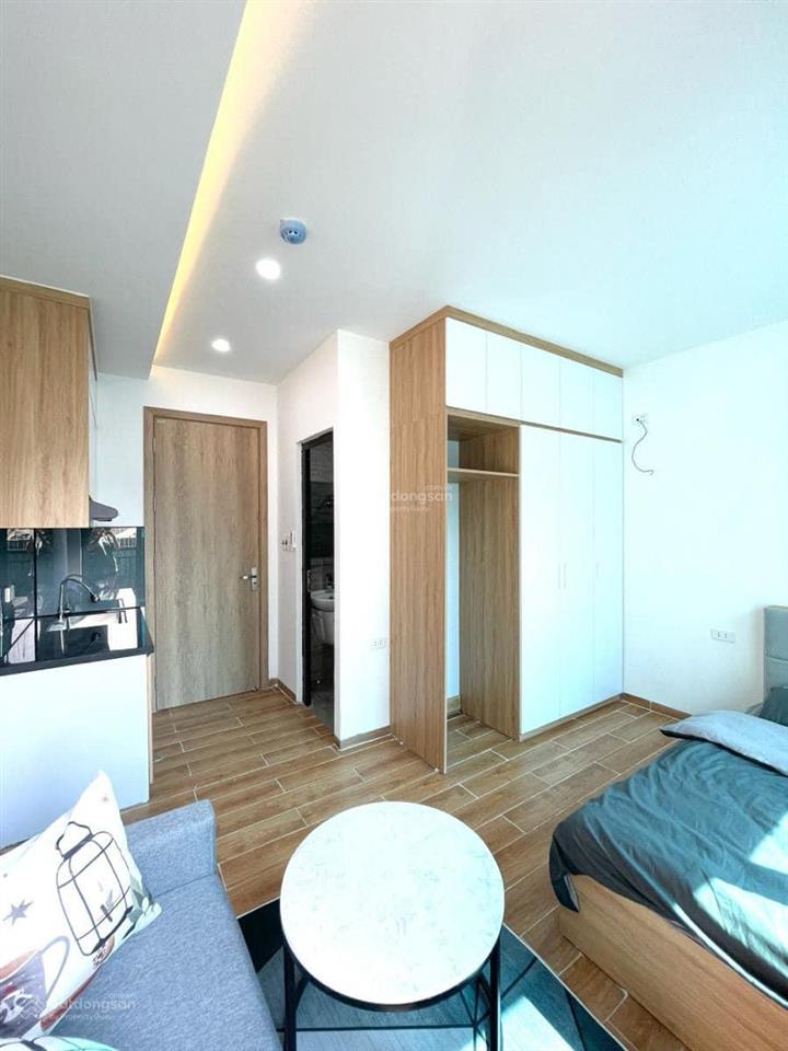 Chdv đh ngoại thương  đh luật! 21pkk, dt 1,3 tỷ/năm, 6t thang máy, 2 thoáng, ô tô gần, pccc + gpxd