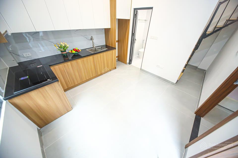 Tòa ccmn pháo đài láng! 20pkk, 7t thang máy, 2 thoáng, dt 110tr/th full phòng, pccc tiêu chuẩn