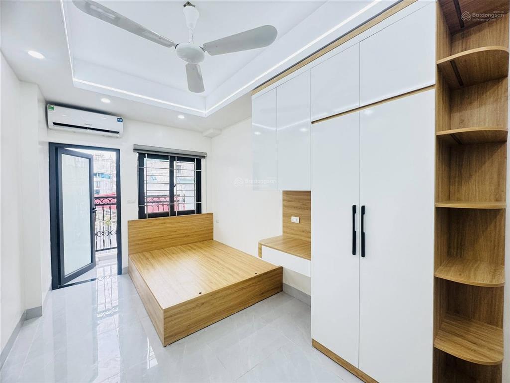 Tòa ccmn thành công! 18pkk, dt 1 tỷ/năm, xây mới toanh, 30m ôtô, 2 thoáng, thuê full, pccc chuẩn