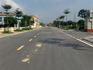 Chính chủ bán nhà mặt phố du nội đông anh .