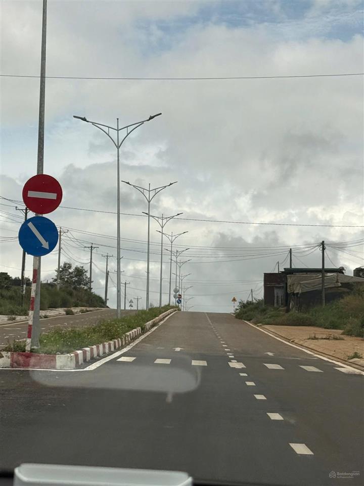 Bán đất nền nghỉ dưỡng mặt tiền hồ tân rai. trung tâm hành chính thị trấn lộc thắng, bảo lâm