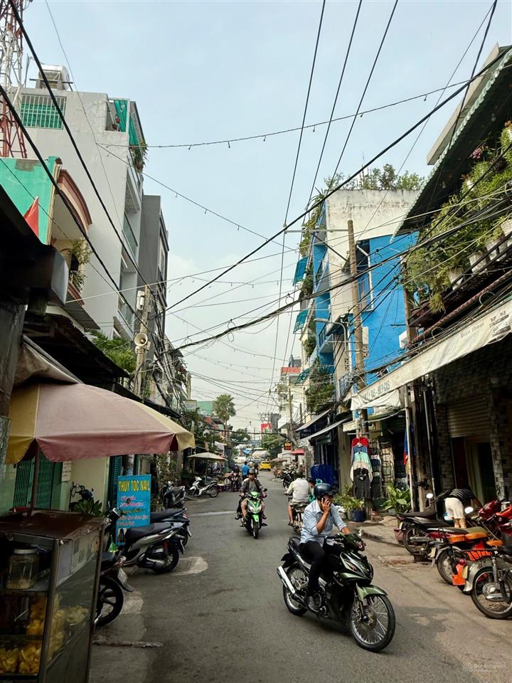 Bán nhà phố đường dương bá trạc cách quận 1 chỉ 5 phút di chuyển, phù hợp để ở hoặc đầu tư cho thuê