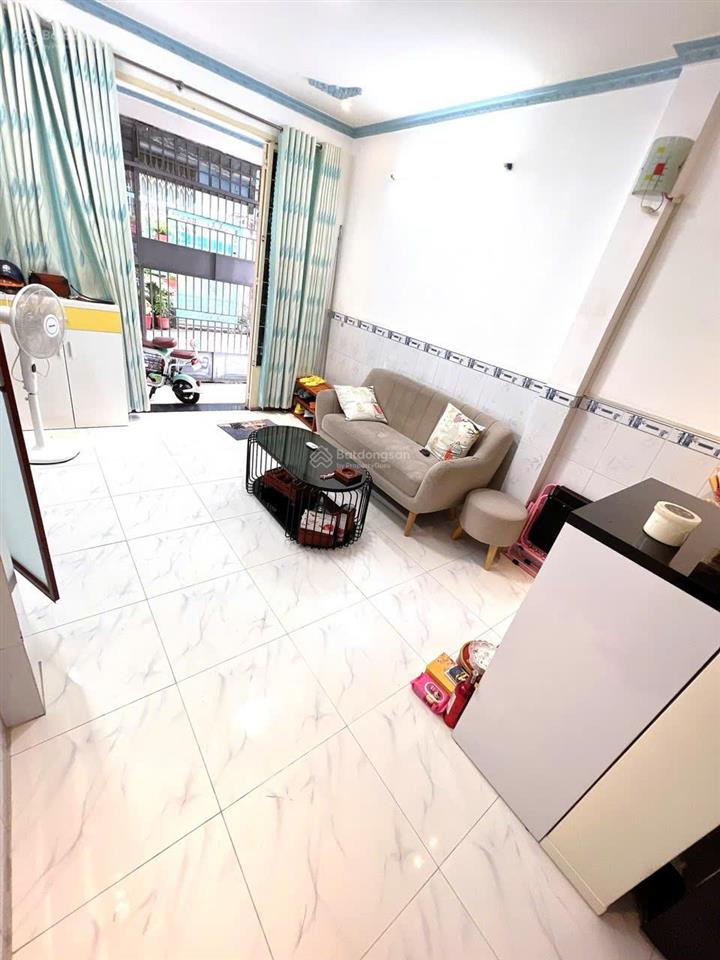 Rẻ lắm rồi phú thọ hòa dt 38m  4 tỷ 1 tl không qhlg nhà còn mới ở ngay