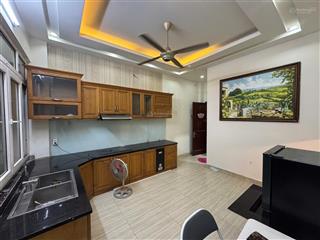 Cho thuê căn hộ 1 phòng ngủ tách bếp tại mặt tiền đường tôn thất thuyết, quận 4 rộng 50m2