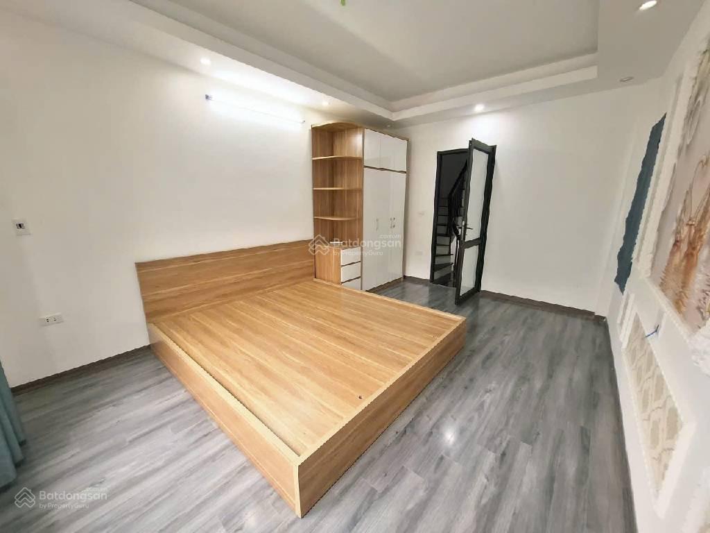 Nhà lô góc thoáng sáng ngõ thông 15m ra đến ô tô đỗ tại ỷ la  dương nội