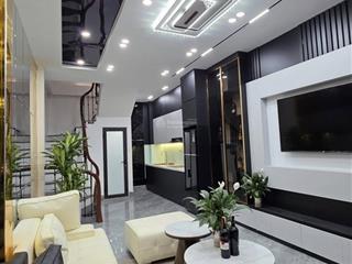 Oto đỗ cửa, chỉ 8đ, võ chí công, công viên trước cửa nhà, 23m x 5 tầng