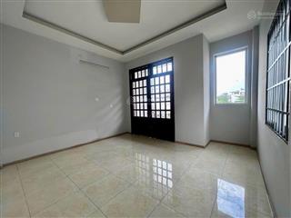 Mặt tiền đường 85, sát đường lê văn việt, phường hiệp phú, nhà 3 tầng, 140m2, giá 12.9t.