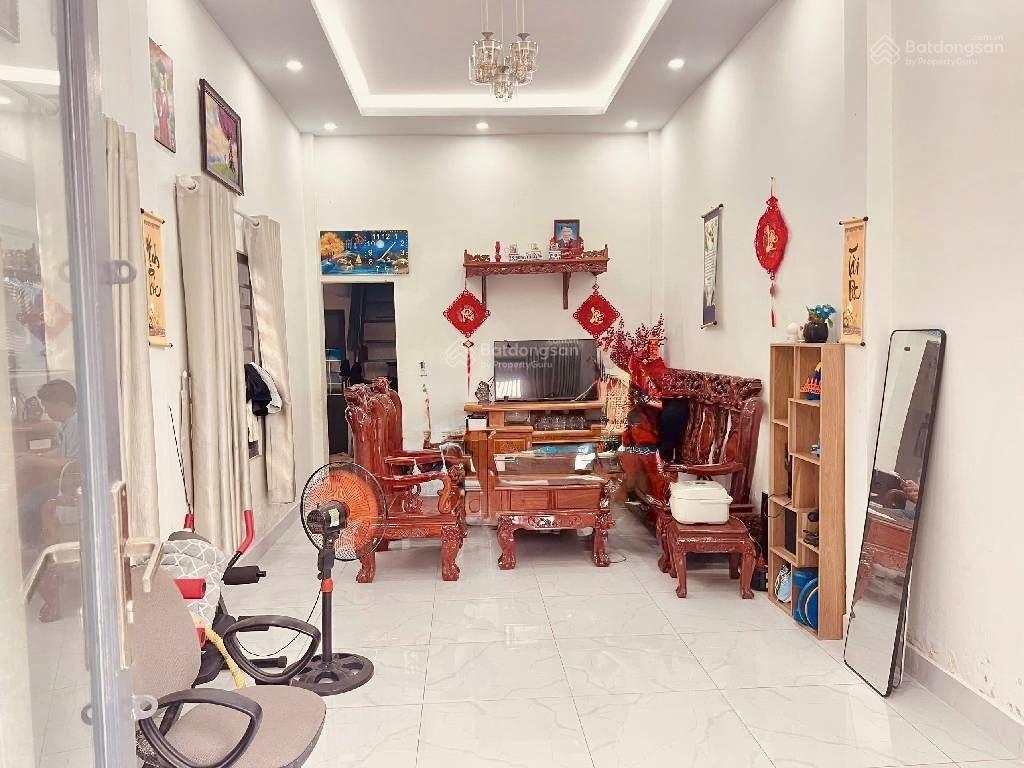 Phường tăng nhơn phú b hxh đường số 2  nhà 1 trệt gác  63m2 (ngang 5,2)  giá 4,75t.