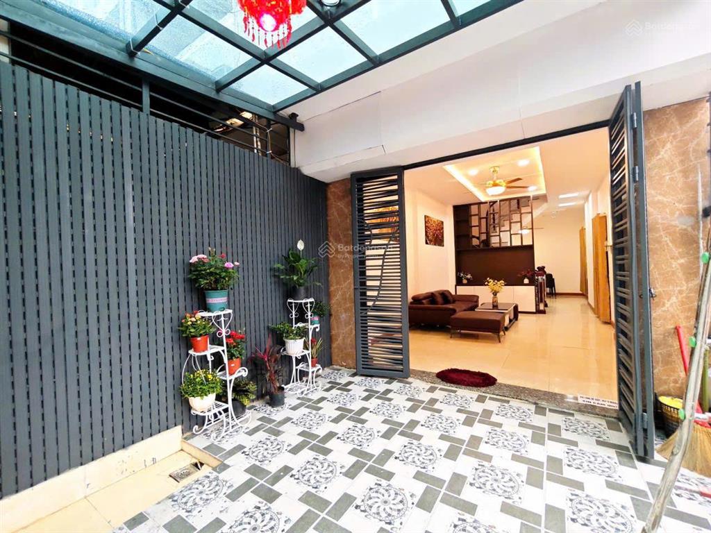 Bán nhà riêng chính chủ tại trung lực  hải an