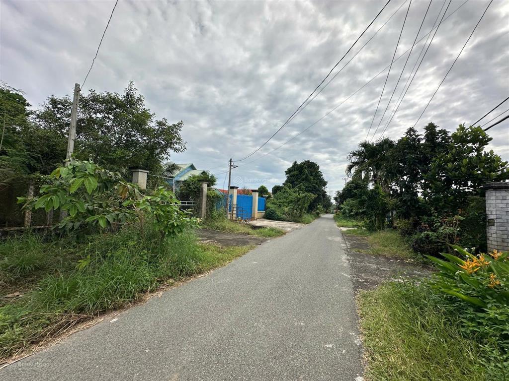 Chỉ ~4tr/m2 có ngay 1.100m2 đất củ chi (sẵn thổ cư 300m2), đường nhựa thông, xe tải