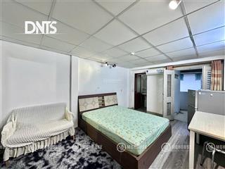 Cho thuê phòng ban công hẻm an ninh gần bv từ dũcông viên 23 tháng 9 q1