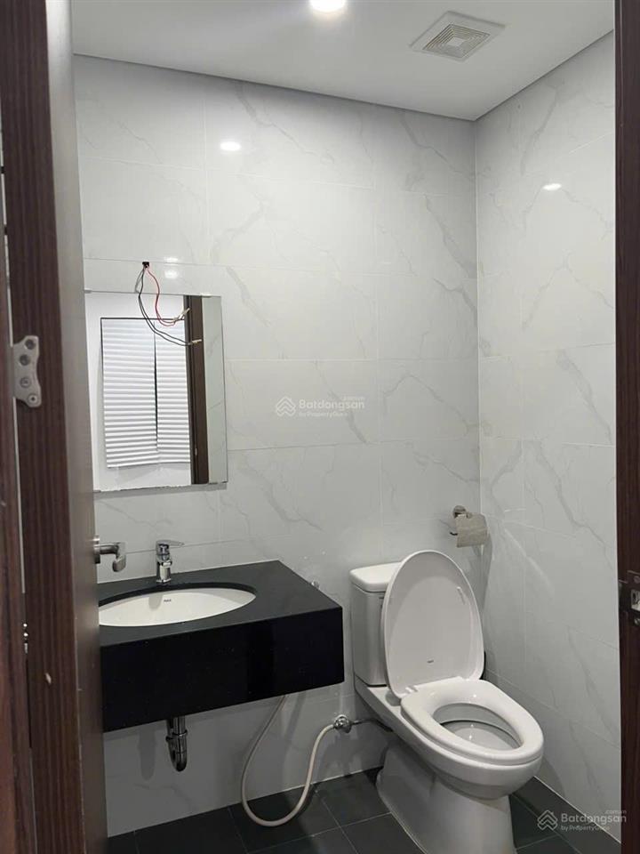 Chủ cần bán gấp căn 2br chỉ 2,8tỷ, full nội thất, nhận nhà vào ở ngay.