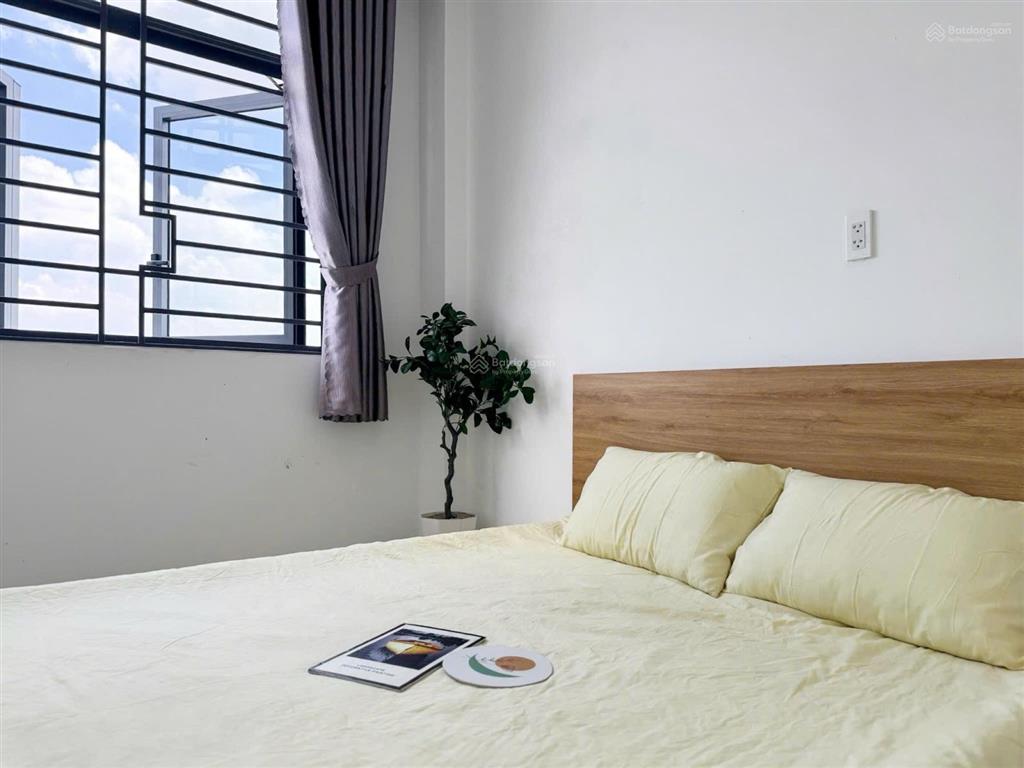 Căn hộ cao cấp ngay trường chinh  full nt như hình có thang máy  chưa qua sử dụng  giảm 200k/3th