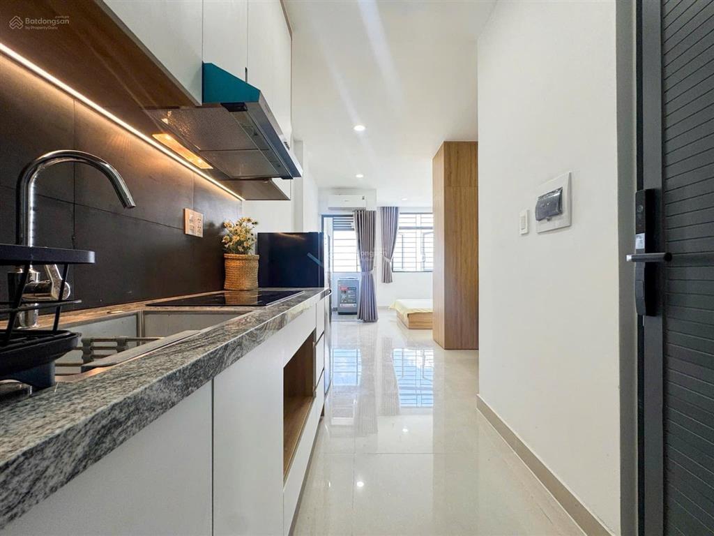 Căn hộ cao cấp ngay trường chinh  full nt như hình có thang máy  chưa qua sử dụng  giảm 200k/3th