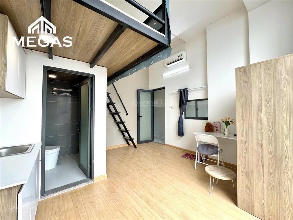 Khai trương chdv ngay trục đường tô ký, ban công cửa sổ thoáng mát