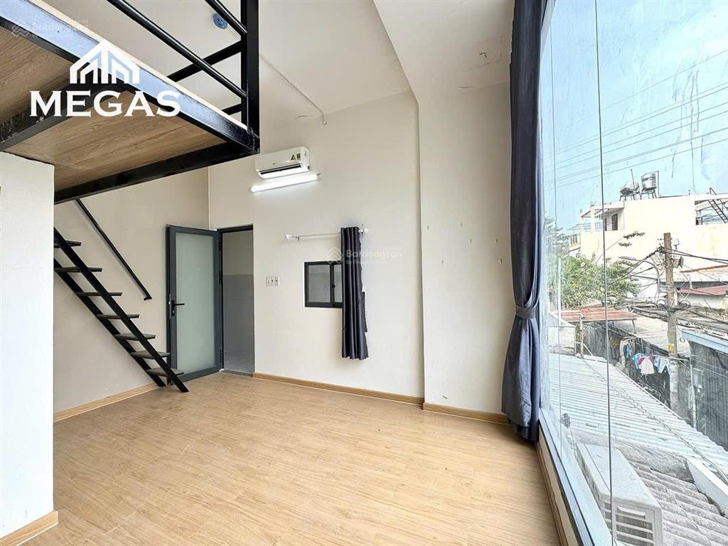 Khai trương chdv ngay trục đường tô ký, ban công cửa sổ thoáng mát