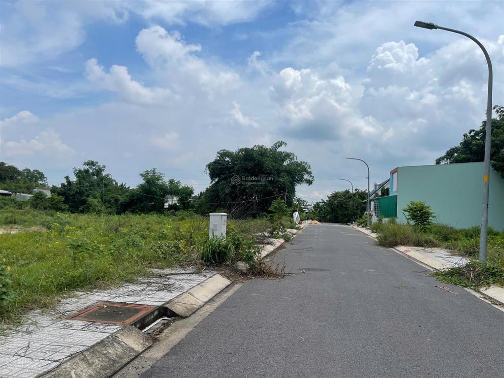 Chính chủ cần bán gấp nền đất thổ cư 81m2, đường nguyễn văn khạ, shr, giá tốt