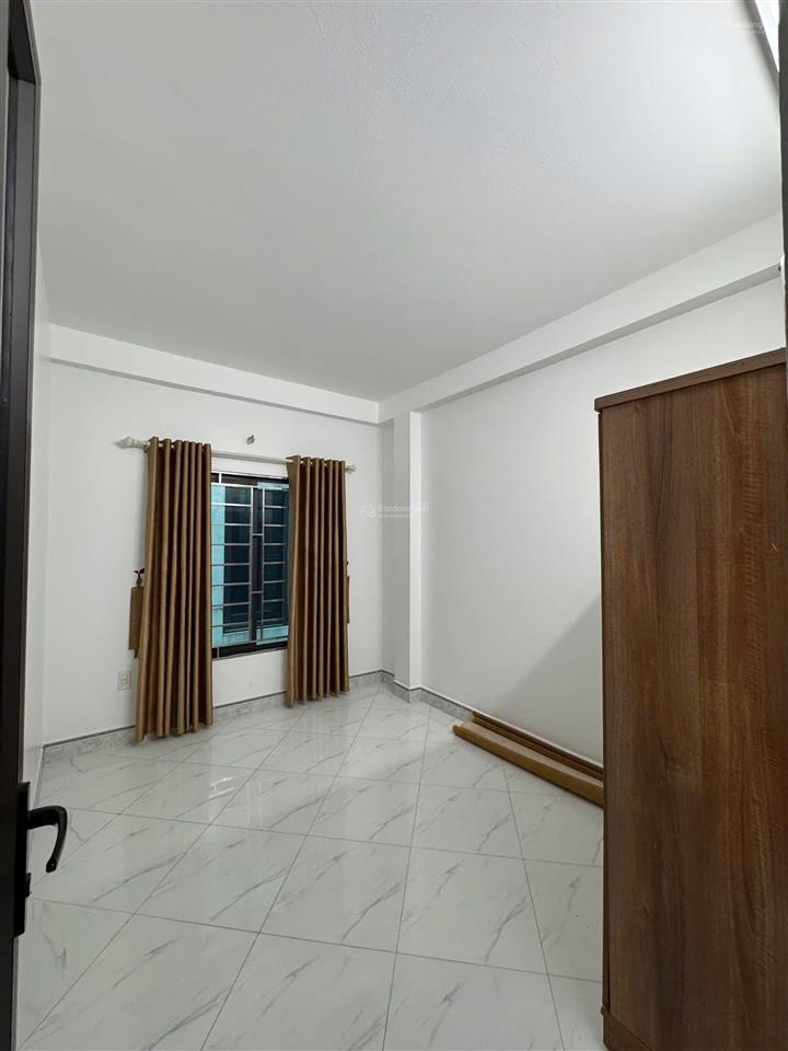 Bán nhà đông ngạc  dân xây chắc chắn  gần phố  lô góc  30m  6.6 tỷ