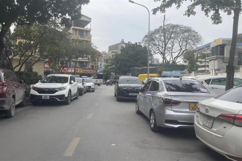 Bán đất cầu giấy  vị trí trung tâm  cách ô tô 10m  40m