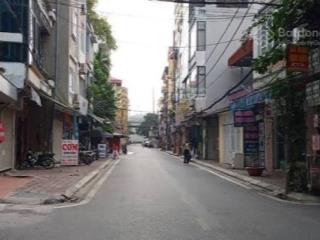 Bán nhà tăng thiết giáp  dân xây chắc chắn  50m ra ô tô tránh  38m