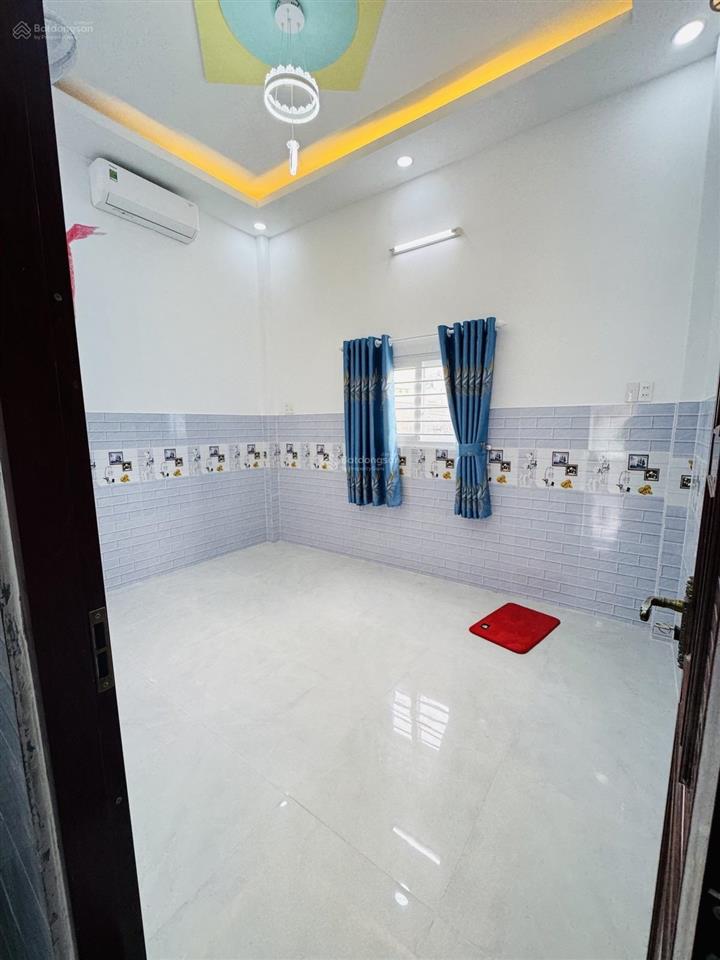 Nhà mới về ở ngay  53m2  2 tầng đúc kiên cố  3pn  chỉ 5,3 tỷ.