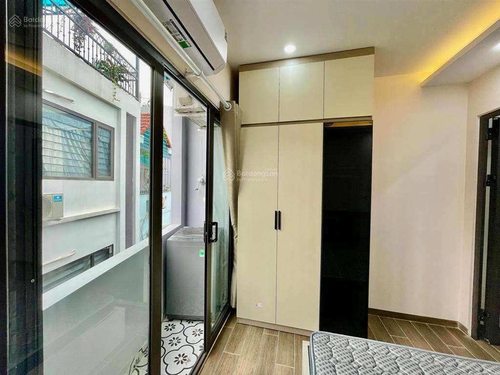 Lô góc 7 ngủ, hai bà trưng, vài bước ô tô, kinh doanh kín phòng, full nội thất, 42m2*5 tẩng