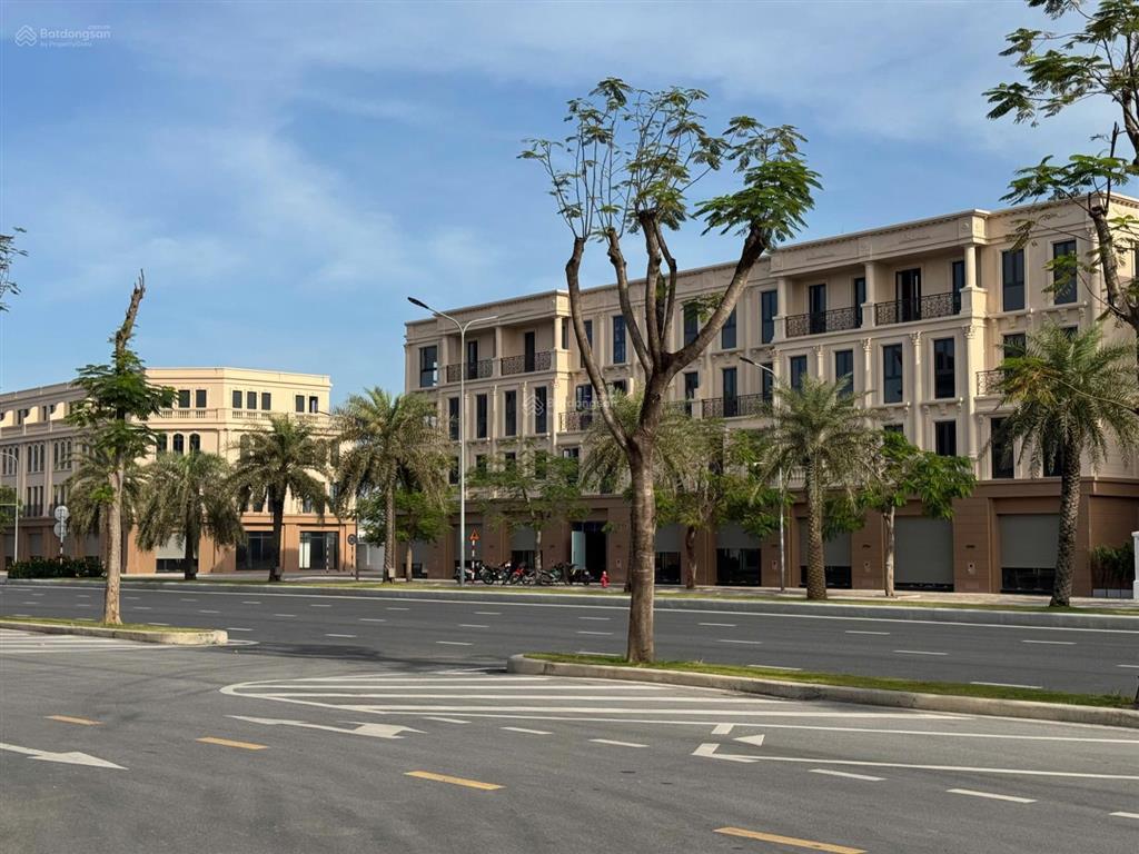 Nhà phố liền kề giá hơn 5 tỷ, nằm gần công viên,trường học,gần cao tốc dương kinh  hải phòng